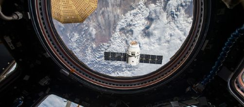 SpaceX Dragon as seen from the ISS. [image courtesy NASA wikimedia commons]