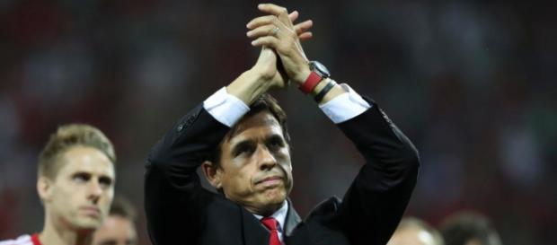 Gareth Bale urges Chris Coleman not to quit Wales after World Cup ... - thesun.co.uk Gareth Bale urges Chris Coleman not to quit Wales after World Cup ... - thesun.co.uk