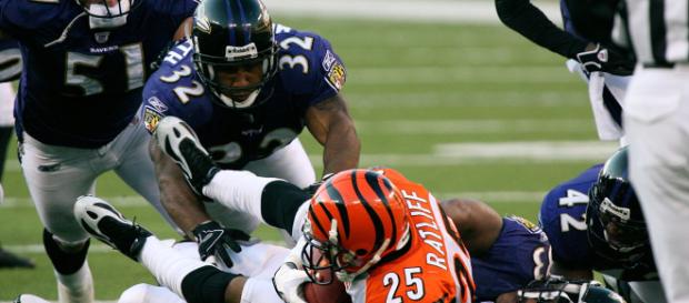NFL concussion (Image via Wikimedia-Keith Allison) NFL concussion (Image via Wikimedia-Keith Allison)