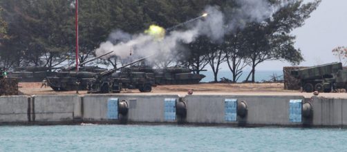 Corea del Nord, la guerra inizia in mare: le esercitazioni di Usa ... - liberoquotidiano.it