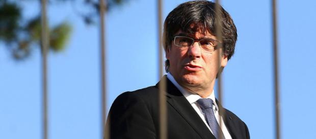 Carles Puigdemont wird zu Unrecht wegen Rebellion angeklagt, sagen spanische Rechtsprofessoren ... - sputniknews.com Carles Puigdemont wird zu Unrecht wegen Rebellion angeklagt, sagen spanische Rechtsprofessoren ... - sputniknews.com