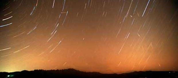 Celestial magic / Leonid meteor shower delights sky watchers - SFGate - sfgate.com Celestial magic / Leonid meteor shower delights sky watchers - SFGate - sfgate.com