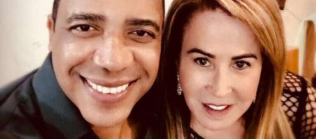 Zilu Camargo: um mês depois de assumir namoro, troca alianças e descobre traição Zilu Camargo: um mês depois de assumir namoro, troca alianças e descobre traição