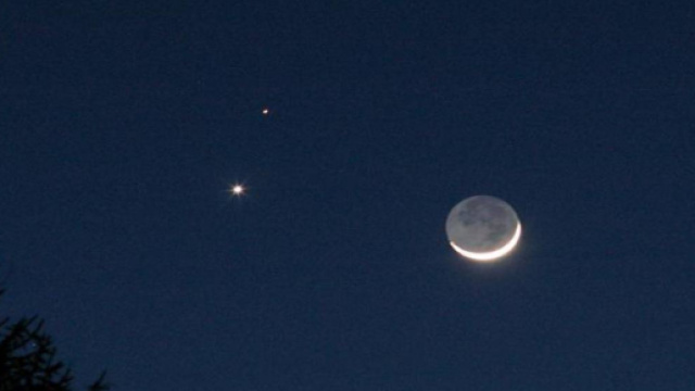 Il bacio tra Giove e Venere ha fatto svegliare presto gli appassionati