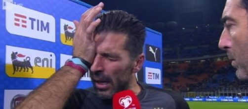 Le lacrime di Gigi Buffon dopo l'eliminazione dell'Italia