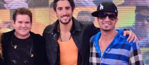 Cantor Latino que hoje é um figura importante aparecendo com vários famosos e em diversos programas de televisão já cometeu crimes nos EUA Cantor Latino que hoje é um figura importante aparecendo com vários famosos e em diversos programas de televisão já cometeu crimes nos EUA