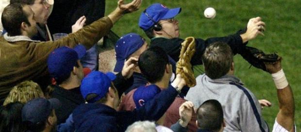 O lance que mudou a vida de Steve Bartman O lance que mudou a vida de Steve Bartman