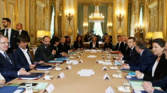 L'Elysée assure ne pas avoir cherché à «imposer un journaliste ... - liberation.fr