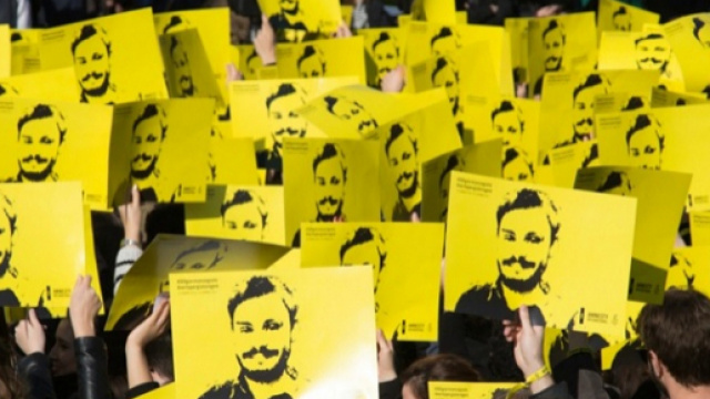 Una manifestazione di Amnesty international a favore di Giulio Regeni