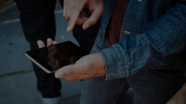 Un’immagine commerciale di OnePlus 3 con OxygenOS