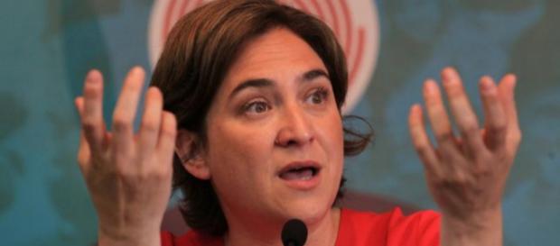 Ada Colau durante una entrevista Ada Colau durante una entrevista