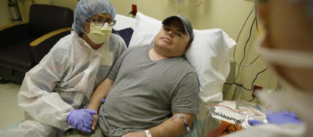 Brian Madeux, de 44 años de edad. El primer hombre en al que modifican el ADN con la técnica de las proteínas de dedo de zinc Brian Madeux, de 44 años de edad. El primer hombre en al que modifican el ADN con la técnica de las proteínas de dedo de zinc