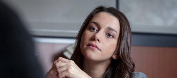 Inés Arrimadas: "Esto es un teatro y una chapuza, Junqueras ya ... - elespanol.com Inés Arrimadas: "Esto es un teatro y una chapuza, Junqueras ya ... - elespanol.com