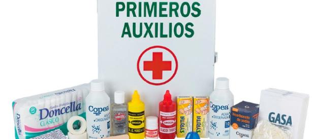 Modelo de Botiquín de Primeros Auxilios. - com.ar Modelo de Botiquín de Primeros Auxilios. - com.ar