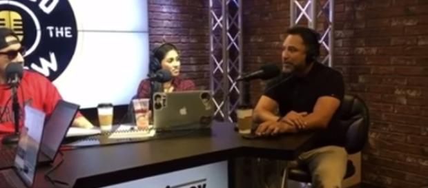 Oscar De La Hoya Call Out Conor McGregor Says Takes Him Out In 2 Rds! Image credit - ESNEWS | Youtube Oscar De La Hoya Call Out Conor McGregor Says Takes Him Out In 2 Rds! Image credit - ESNEWS | Youtube