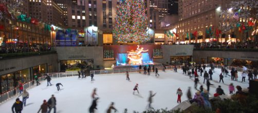 You can find many activities in New York, however, ice skating is everyone's favorite.--Photo Credit :Gabriel Rodríguez on Wikimedia Commons
