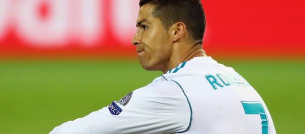 Real Madrid : Les incroyables exigences de Ronaldo ! Real Madrid : Les incroyables exigences de Ronaldo !