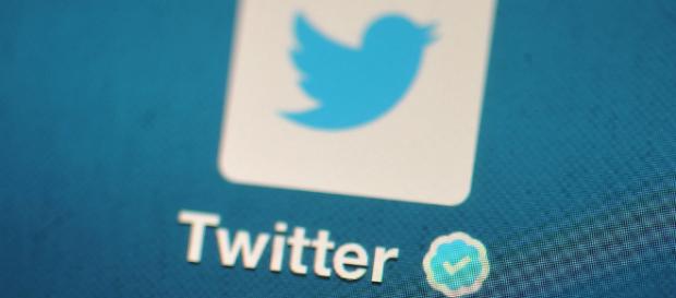 Right-wing tweeters lose their verification. Right-wing tweeters lose their verification.