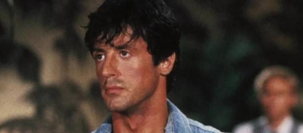 Stallone teria cometido abuso, afirma a vítima Stallone teria cometido abuso, afirma a vítima