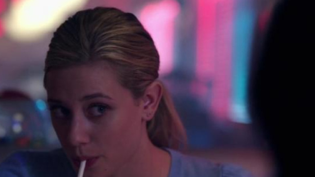 Appel à l'aide de Betty pour identifier le confiseur