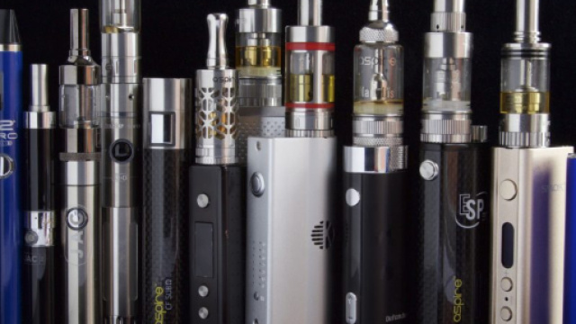 Stop alla vendita online di sigarette elettroniche