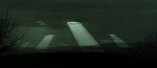 UFO di presunta origine aliena avvistato vicino l'Area 51.