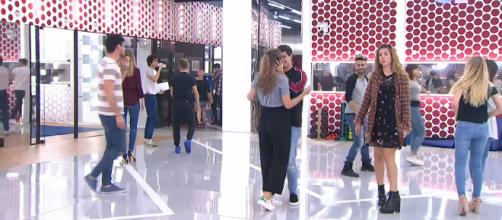 Alfred y Amaia besándose en OT 2017