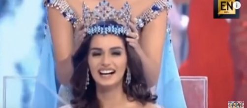 Miss World 2017 crowning moment [Image Credit: seng12900.beautypageant/YouTube screencap]