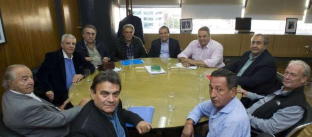 Gobierno acordó con la CGT y la Reforma Laboral va al Congreso Gobierno acordó con la CGT y la Reforma Laboral va al Congreso