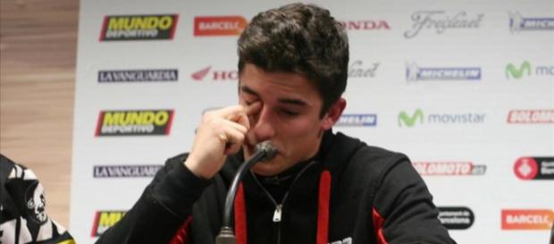 Marc Márquez llorando en una entrevista Marc Márquez llorando en una entrevista