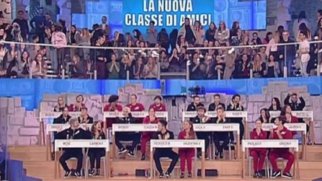 La nuova classe della scuola di Amici