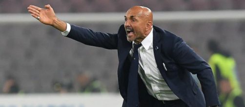Luciano Spalletti riprende Joao Mario dopo un passaggio sbagliato durante Inter-Napoli