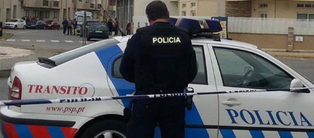 Agentes da PSP atingem mortalmente uma mulher brasileira de forma acidental Agentes da PSP atingem mortalmente uma mulher brasileira de forma acidental