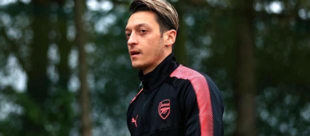 Mesut Özil, con prisa y ansioso por cerrar su fichaje con el Barça Mesut Özil, con prisa y ansioso por cerrar su fichaje con el Barça