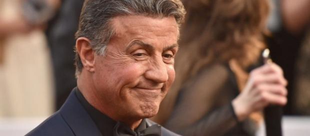 Stallone e seu segurança são acusados de estupro de uma menor Stallone e seu segurança são acusados de estupro de uma menor