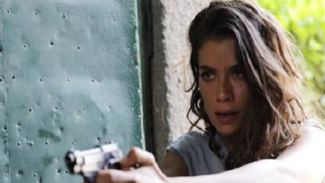 Giulia Michelini è Rosy Abate.