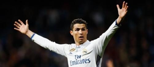 Cristiano Ronaldo mécontent de Florentino Perez au Real Madrid - foot01.com
