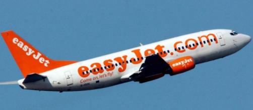 Unaccompanied child taken off EasyJet plane and left at gate after ... - telegraph.co.uk