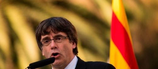 Catalogna: Puigdemont non si presenta in tribunale, la procura chiede mandato europeo di cattura per il governo catalano