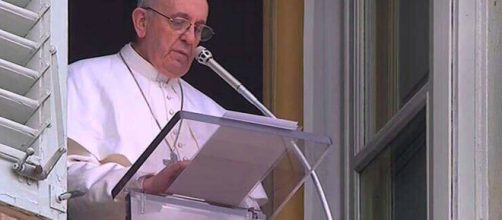 Papa Francesco durante l'Angelus.