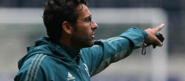 Alberto Valentim é o atual treinador da equipe Alberto Valentim é o atual treinador da equipe