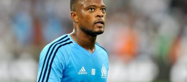 Evra se bagarre avec ses supporteurs ! Evra se bagarre avec ses supporteurs !