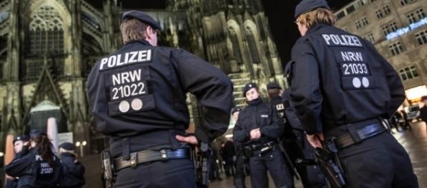 Halloween in Köln: "Aggressive Männergruppen" halten Polizei in Schach - rtl.de Halloween in Köln: "Aggressive Männergruppen" halten Polizei in Schach - rtl.de