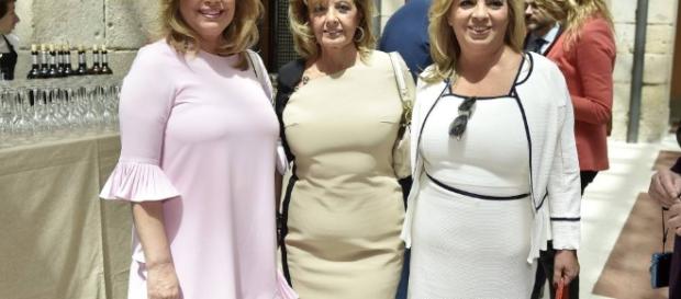 María Teresa Campos y sus hijas. María Teresa Campos y sus hijas.