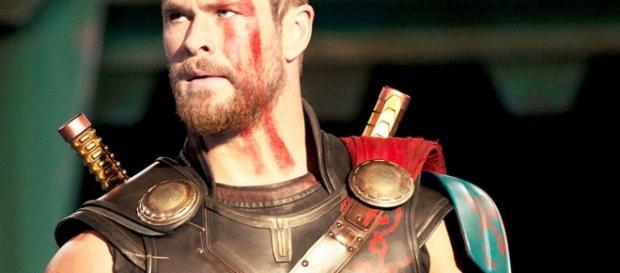Ragnarok es una película que vale la pena ver en 3D. Ragnarok es una película que vale la pena ver en 3D.
