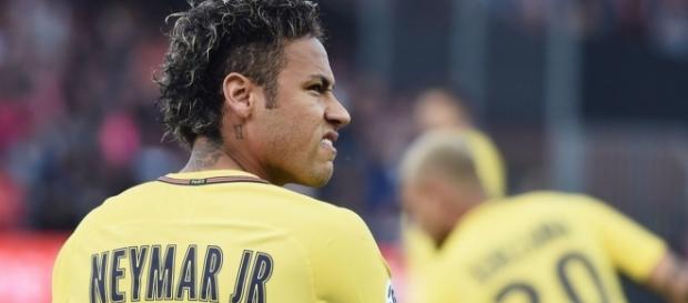 Real Madrid : L'incroyable coup de poker pour signer Neymar ! Real Madrid : L'incroyable coup de poker pour signer Neymar !
