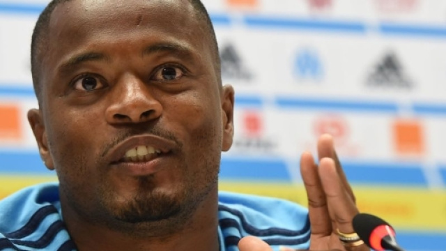 OM : Patrice Evra s'est battu avec ses supporters - 20minutes.fr