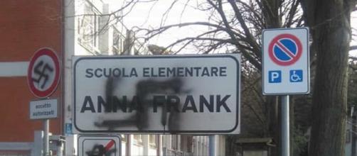 Scuola elementare e media Anna Frank in strada della Pozzetta a Santa Maria delle Fabbrecce, Pesaro