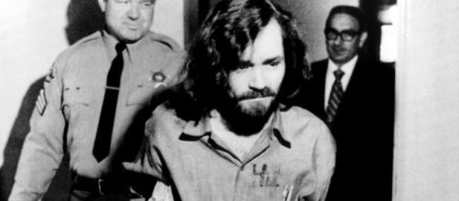 IL VOLTO DEL MALE:Charles Manson – Il salotto nella cripta - wordpress.com