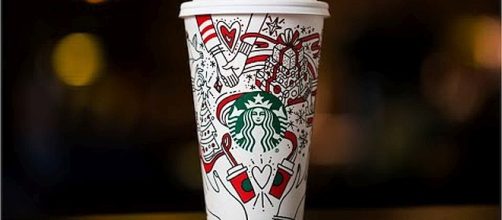 Starbucks holiday cup met with criticism again this year [Image: Wochit News/YouTube screenshot]